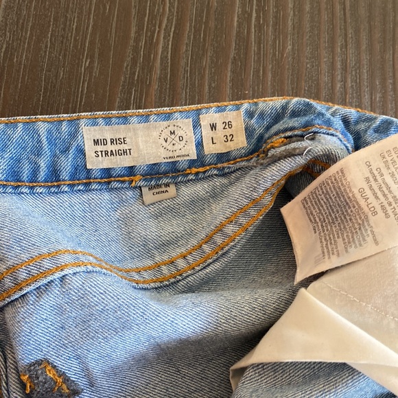 Vera Moda, ladies denim mid rise, straight leg in size 26 x 32. - Picture 5 of 11